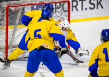 Збірна України U-18 з хокею обіграла Словаччину та стала переможцем Меморіалу Владо Дзурілли