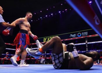 Нокаутував би будь-кого: Тренер Паркера оцінив перемогу над Баколе