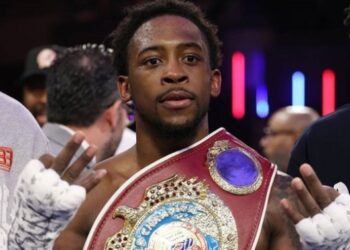 Кривдник Берінчика визвався на бій з іншим чемпіоном