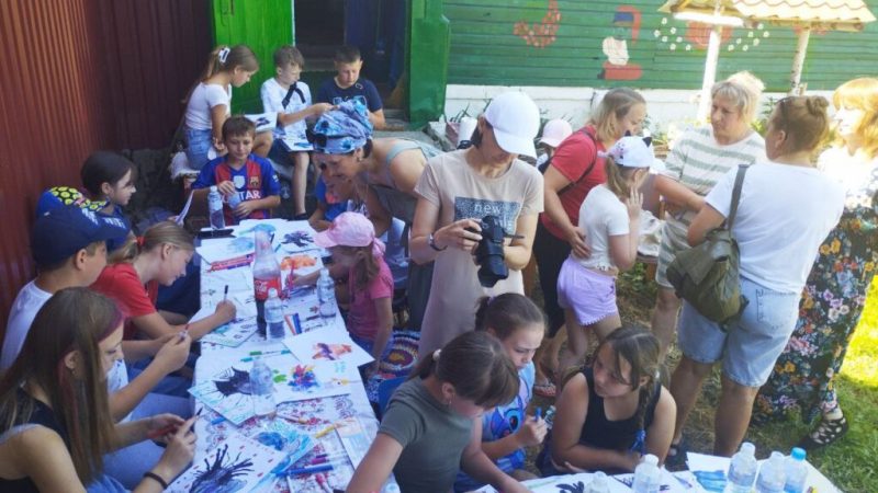 Активний відпочинок та найкрутіші розваги для дітлахів організували активісти ГО «Сила інтелекту» та КЗ «Шосткинська публічна бібліотека» в рамках проєкту «Переможні горизонти 2.0» (+фото)