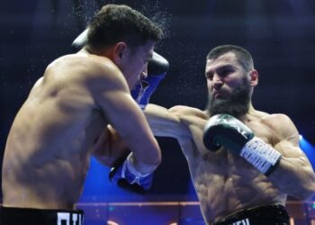 Артур Бетербієв відповів, чи спробує він нокаутувати Бівола в реванші