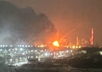 Безпілотники атакували нафтопереробний завод у Самарській області Росії