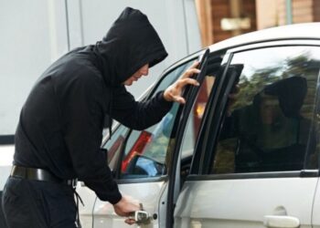 Механік назвав одну кнопку в автомобілі, яка врятує від викрадення