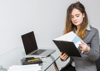 Державні установи працюватимуть під час вимкнень світла та матимуть стабільний інтернет — Кабмін