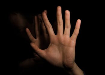 До 3 років обмеження волі засуджено сум’янина за домашнє насильство стосовно матері