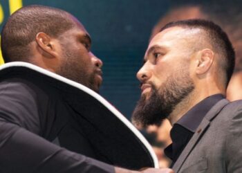 Джозеф Паркер – про відмову Дюбуа від бою: “Це здається дивним”