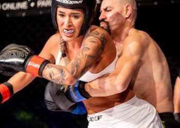 У Румунії бійці ММА побили моделей OnlyFans