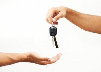 У МВС розповіли, як законно керувати чужим авто