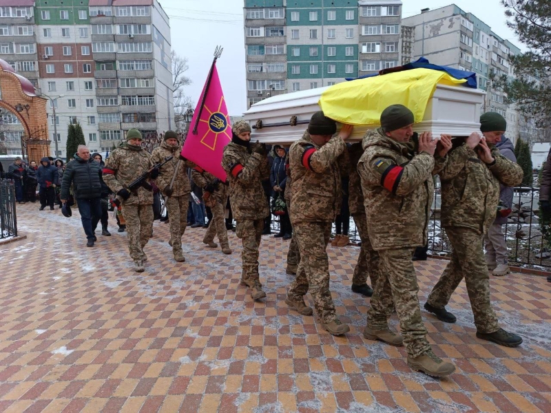 Сьогодні сумська громада попрощалась із Віталієм Гусаком