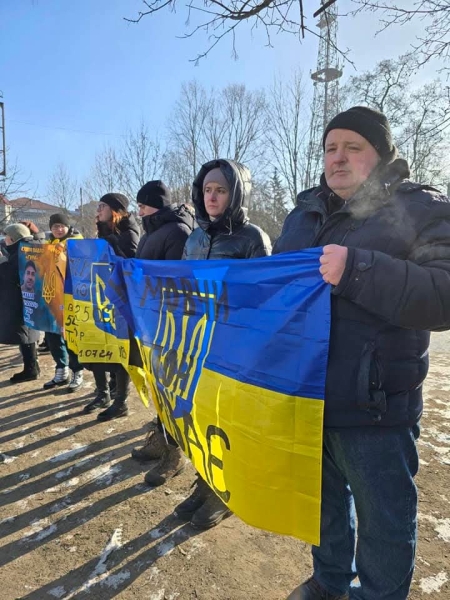 Фотофакт! Шосткинці долучилися до акції підтримки полонених та безвісти зниклих військових