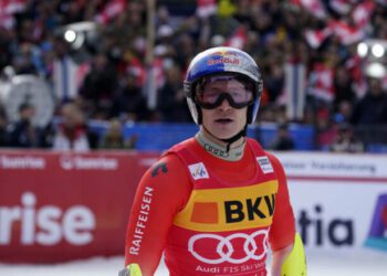 Гірські лижі. Порадував місцеву публіку. Одерматт виграв супергігант КС