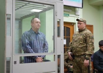 Голову Середино-Буди виправдали та відпустили із зали суду