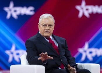 Келлог: Для врегулювання війни в Україні потрібен прагматичний підхід