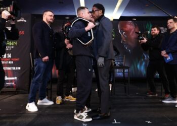 Кішон Девіс надає “вагомі” докази, що це Берінчик надіслав йому коробку з бананами