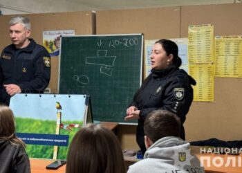 Конотопські правоохоронці продовжують профілактичну роботу з молоддю