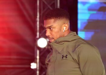 Мартін Баколе чи Деонтей Вайлдер? Ентоні Кролла підібрав суперника Ентоні Джошуа