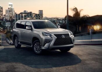 Надійний і комфортний: експерти порекомендували чудовий японський позашляховик з пробігом