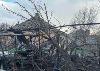 Одна людина загинула і 9 постраждали через удари РФ по Донеччині