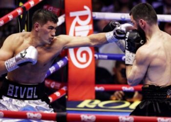 Олексій Папін оцінив шанси Бетербієва в третьому бою з Біволом