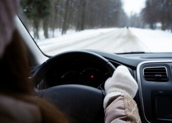 Ожеледиця та легкий туман: якою буде погода перших днів тижня