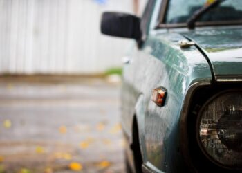 Побачили таку машину на подвір’ї – потрібно телефонувати в поліцію: не можна ігнорувати