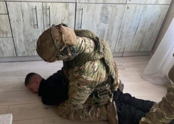 Правоохоронці Сумщини встановили додатковий факт злочинної діяльності чоловіка, який затриманий за розбещення малолітньої