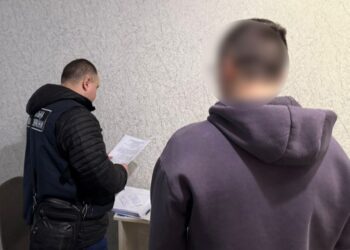 Продавали конфіденційну інформацію громадян України: на Сумщині правоохоронці закінчили розслідування відносно організованої групи зловмисників