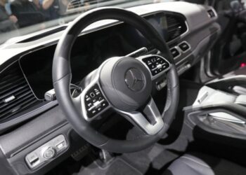 Розкішні та дорогі: названо найкращі в світі автомобілі люкс-класу