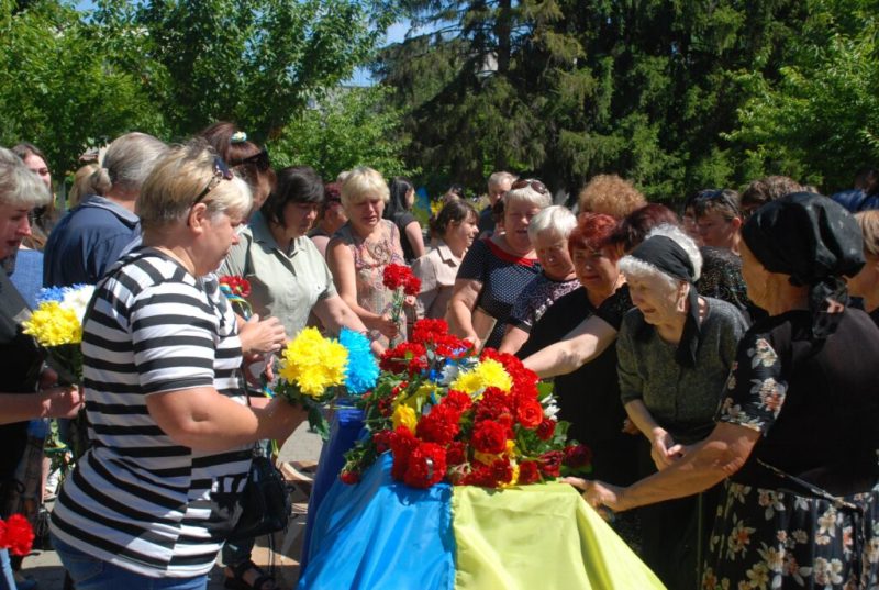 Сьогодні Шосткинщина простилася із загиблим Героєм Сергієм Сухоженко