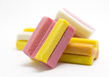 жвачки love is купить