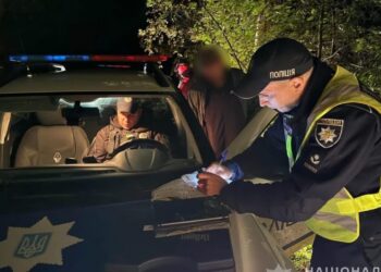 У Конотопі воді BMW на підпитку хотів дати хабаря поліції