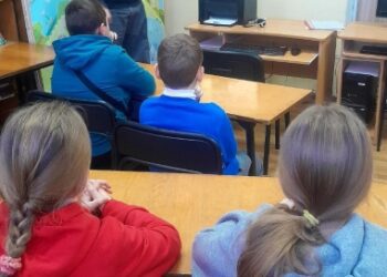 У Конотопській бібліотеці стартували курси з графічного дизайну та 3D-моделювання для дітей