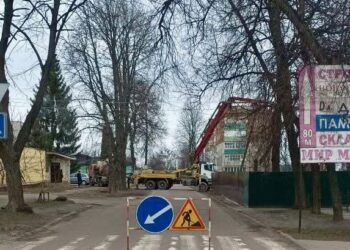 У Кролевці тимчасово перекриють рух транспорту біля 5 школи