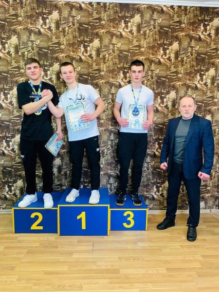 У Липовій Долині відбувся 1 етап «Шкільної ліги з армрестлінгу» + ФОТО