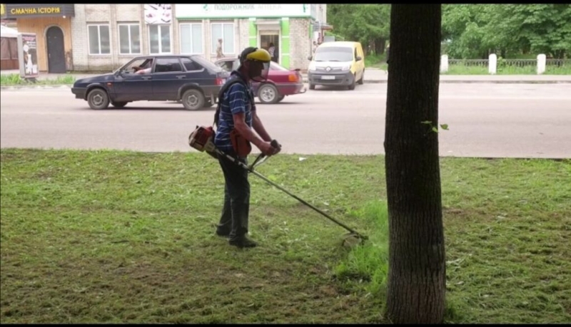 У старостинських округах Шосткинської громади розпочнуть грейдерування доріг