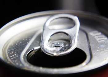 В Україні планують заборонити продаж енергетичних напоїв підліткам