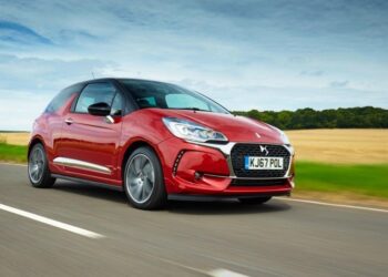 Виглядає дорожче за реальну ціну: експерт порекомендував стильний хетчбек з пробігом