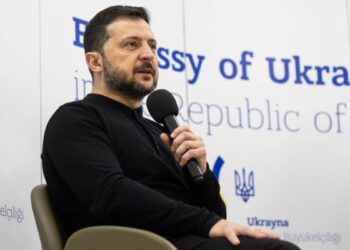 Зеленський: Повернення територій дипломатичним шляхом не означає здачу інтересів України