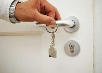 Життя у центрі чи на околиці: де краще купити квартиру у Львові?