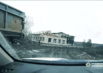 Евакуація з прикордоння Сумщини: поліція вивезла сімох людей з-під обстрілів