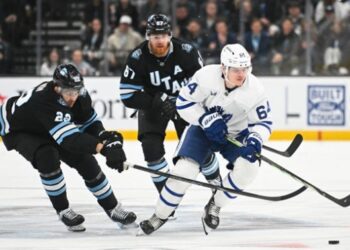 НХЛ: Едмонтон поступився Баффало, Торонто здолав Юту