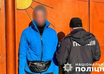 Правоохоронці розшукали зниклого підлітка та повернули його додому