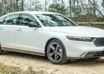 Чудова економічність: експерти назвали плюси та мінуси нової Honda (ФОТО)