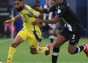 Аль-Шабаб з Бущаном у більшості зіграв на виїзді внічию проти Аль-Насра, Роналду відзначився голом