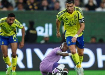 Аль-Наср з голом Роналду впевнено переміг Аль-Холуд