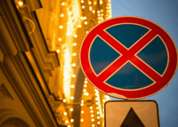 1 700 гривень штрафу: водіям нагадали про “найдорожчі” місця для паркування