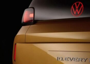 Volkswagen ID.1 продемонстрували на тизері перед прем’єрою (ВІДЕО)