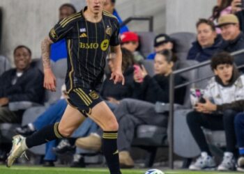 Смоляков забив дебютний гол за Лос-Анджелес у матчі з Сан-Дієго (відео)