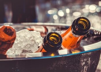 Тарифна війна: Канада відмовляється від американського алкоголю