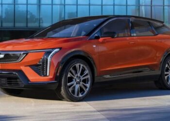 Найдоступніший електрокар Cadillac тепер може заряджати ваш будинок